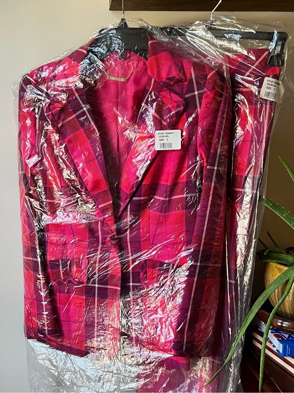 Trina Turk blazer & pants - Planet starburst, planetary Aurora pink plaid size 2
